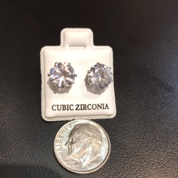 Cubic Zirconia - Picture 6 of 8